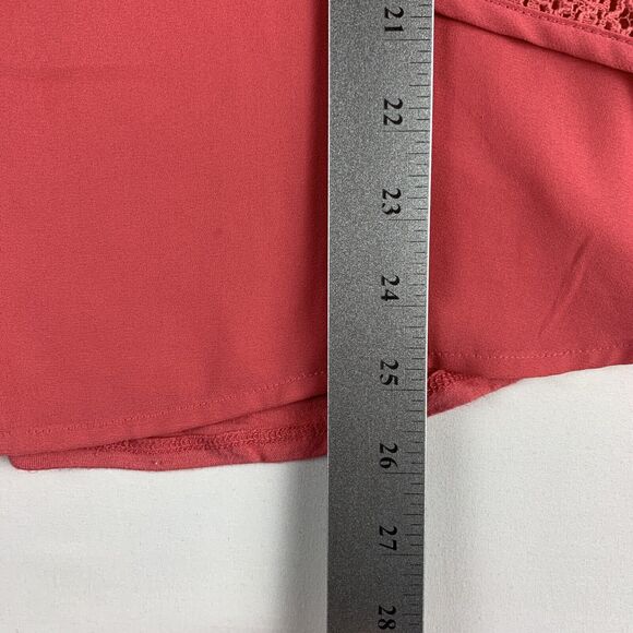 Maurices Womens Tank Top Blouse Size Medium Lace Sleeveless Keyhole Back Layered - Picture 9 of 10